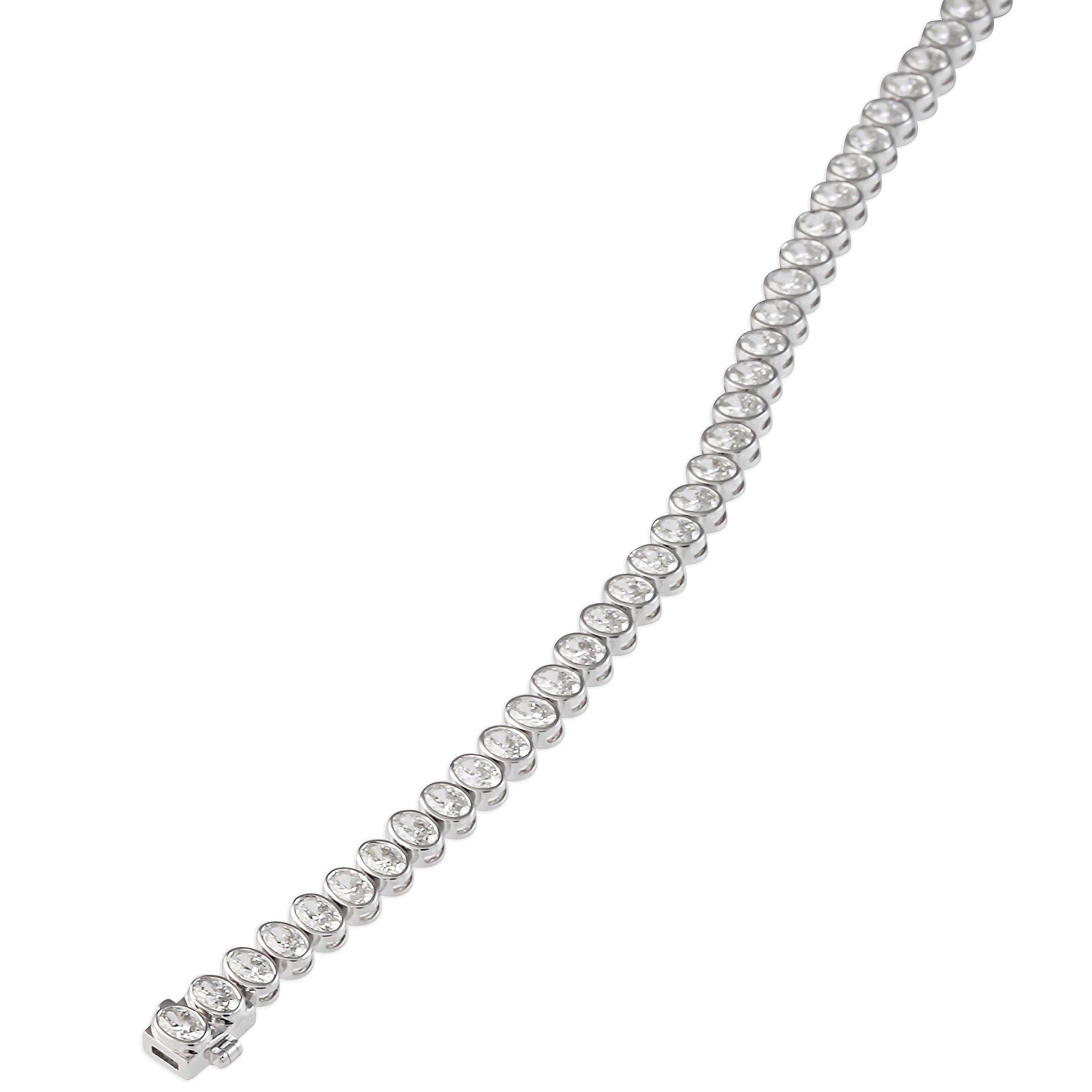 7.5 carat Oval Lab Diamond Bezel Tennis Bracelett closed