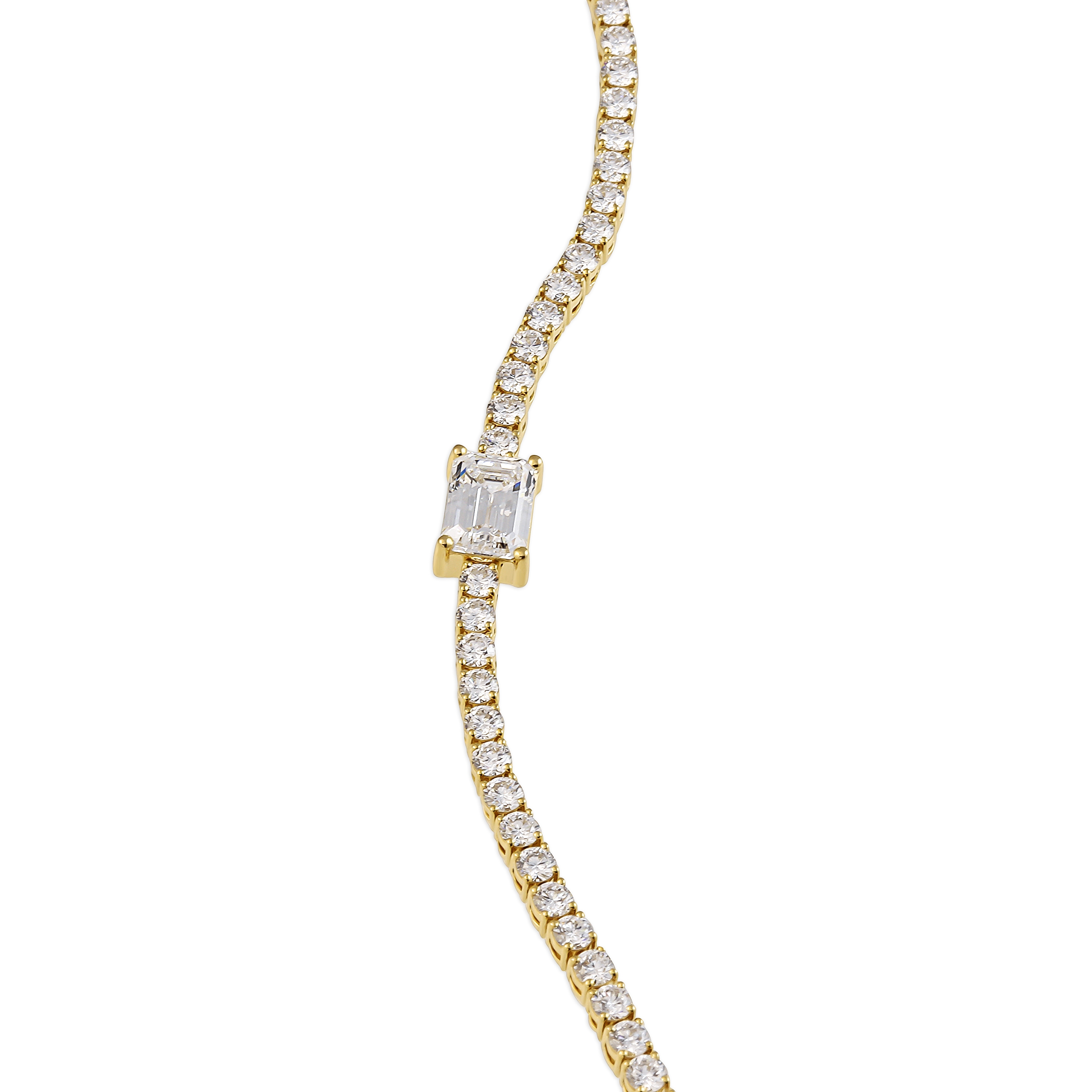 4.60 carat Diamond Tennis Bracelet with Emerald Cut Diamond closed
