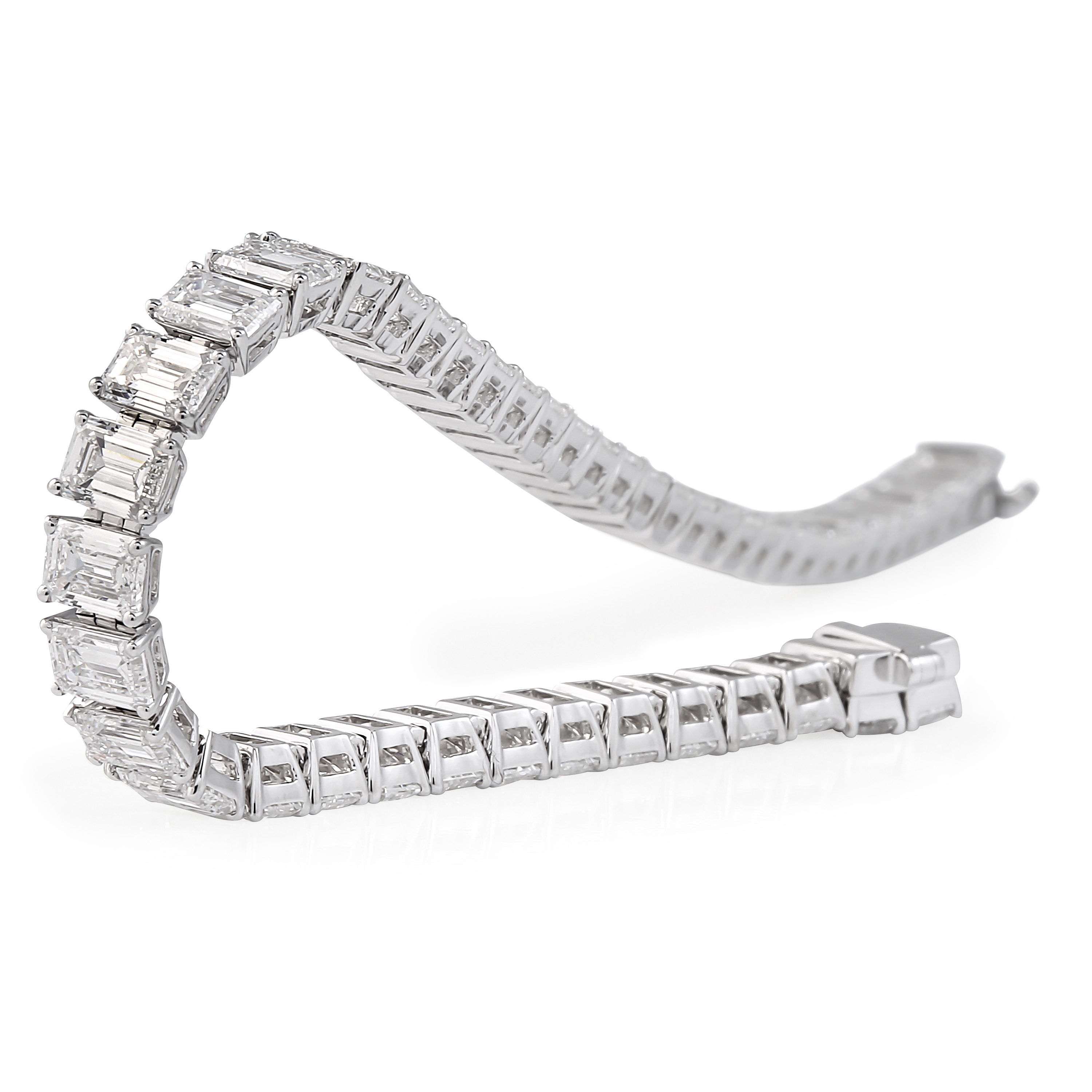 18.70 carat Emerald Cut Lab Diamond Tennis Bracelet flat