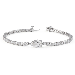 4.5 carat Lab Diamond Tennis Bracelet with Pear Shape Diamond